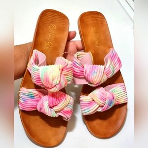 Top knot sandals